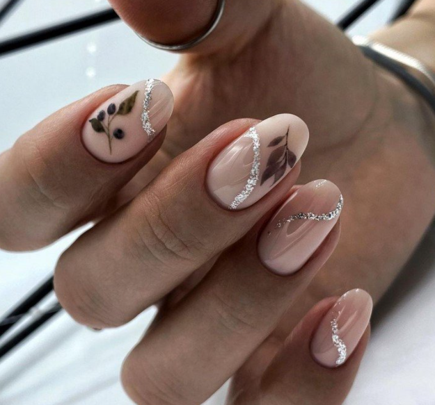 Маникюр на овальные ногти 2022 – модные идеи дизайна с фото